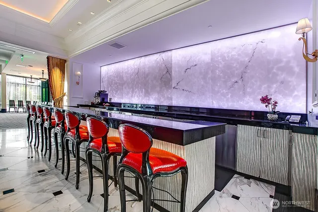 $1,450,000 | 1920 4th Avenue, Unit 1702, Seattle, WA 98101