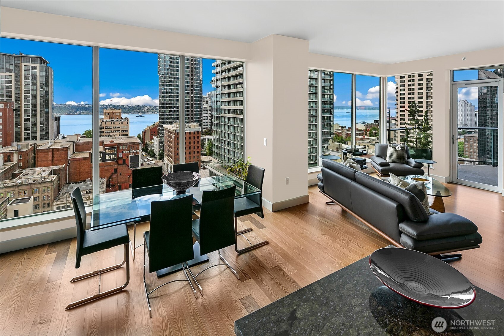 1920 4th Avenue, Unit 1702 Seattle, WA 98101 - Photo 9 of 38