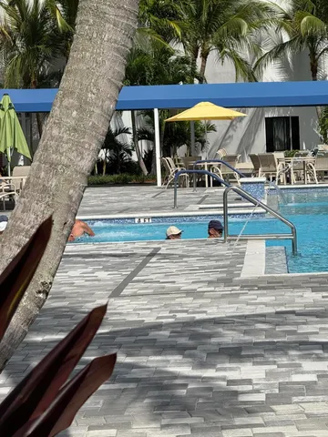 $2,000 | 132 Newport I, Unit 132, Deerfield Beach, FL 33442