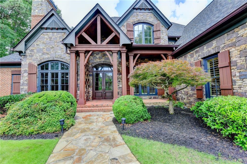8130 Formby Court Duluth, GA 30097 - Photo 14 of 162