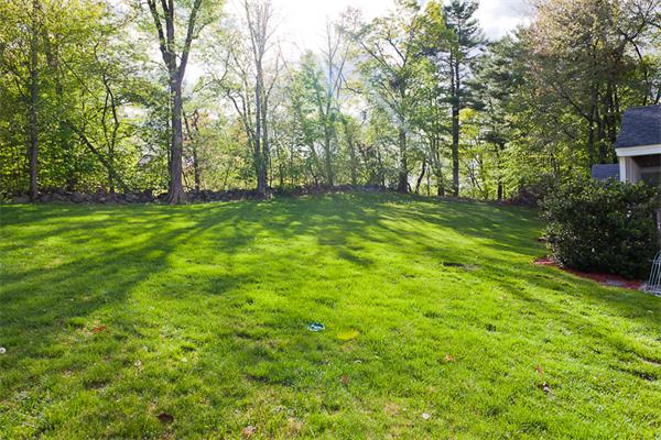 11 Greybirch Road Andover, MA 01810 - Photo 13 of 14 Gallery Image 13