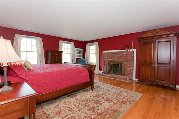 11 Greybirch Road Andover, MA 01810 - Photo 6 of 14 Gallery Image 6