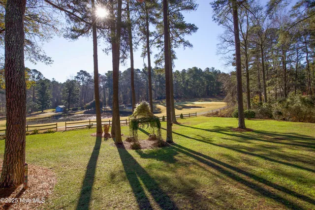 $485,000 | 104 Oxford Court, West End, NC 27376