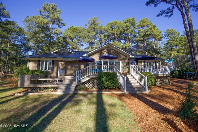 $485,000 | 104 Oxford Court, West End, NC 27376