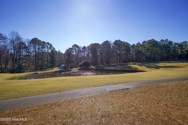 $485,000 | 104 Oxford Court, West End, NC 27376