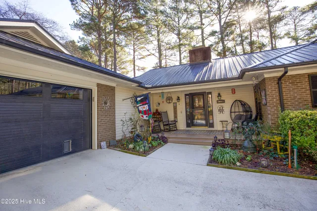 $485,000 | 104 Oxford Court, West End, NC 27376