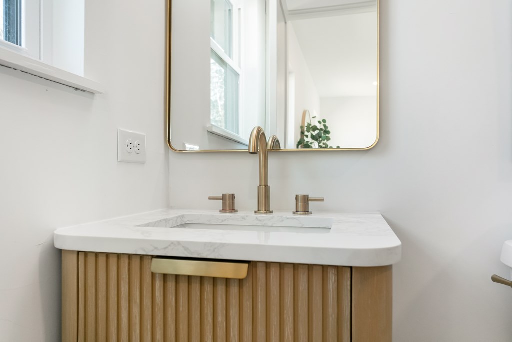 809 North Edison Street Fredericksburg, TX 78624 - Photo 12 of 31