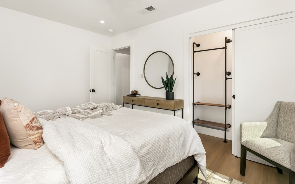 809 North Edison Street Fredericksburg, TX 78624 - Photo 17 of 31