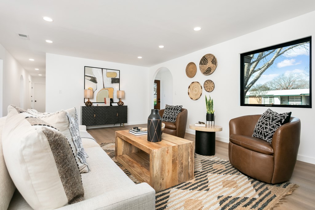 809 North Edison Street Fredericksburg, TX 78624 - Photo 24 of 31