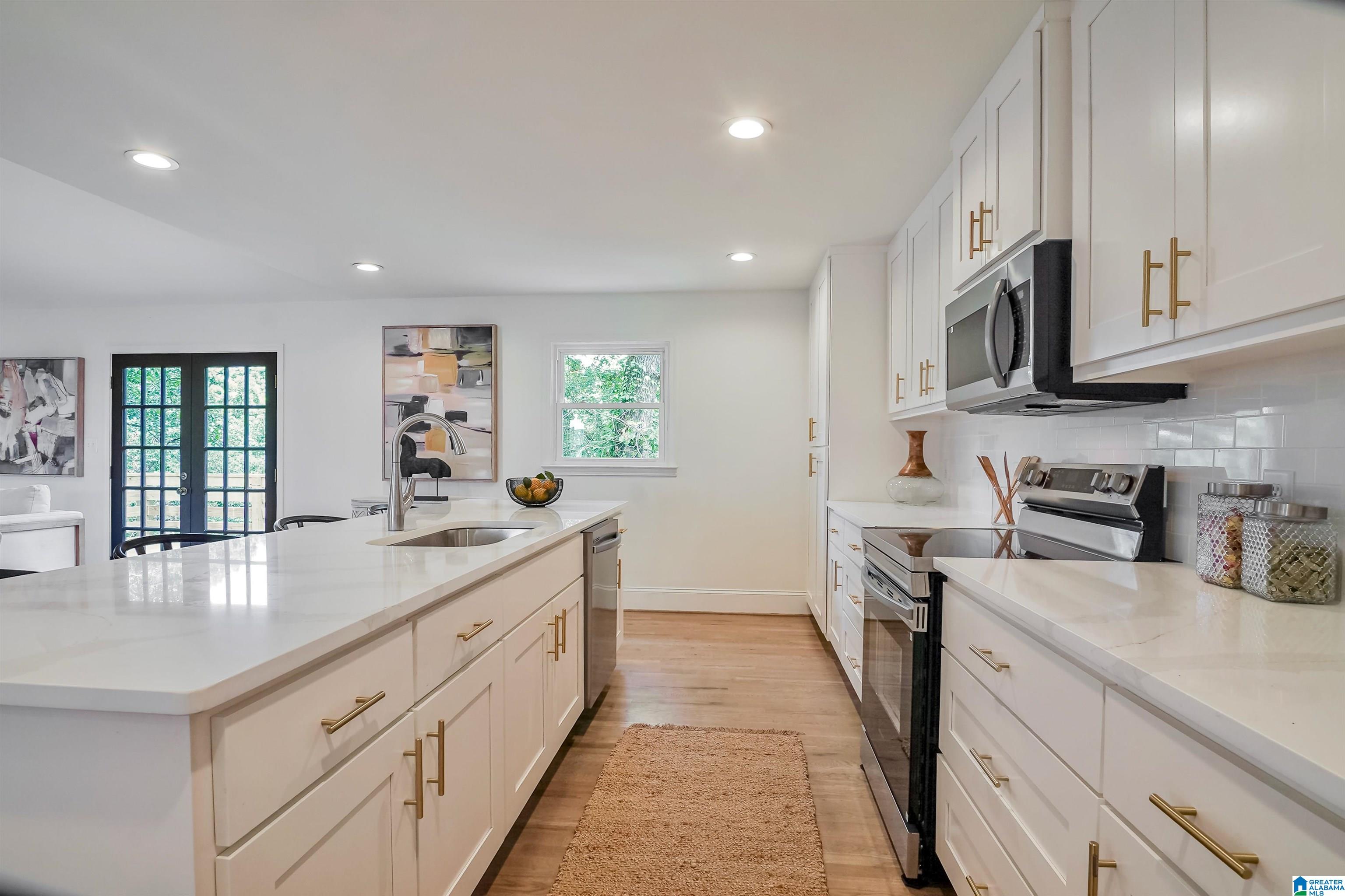 125 Shades Crest Road Birmingham, AL 35226 - Photo 17 of 57