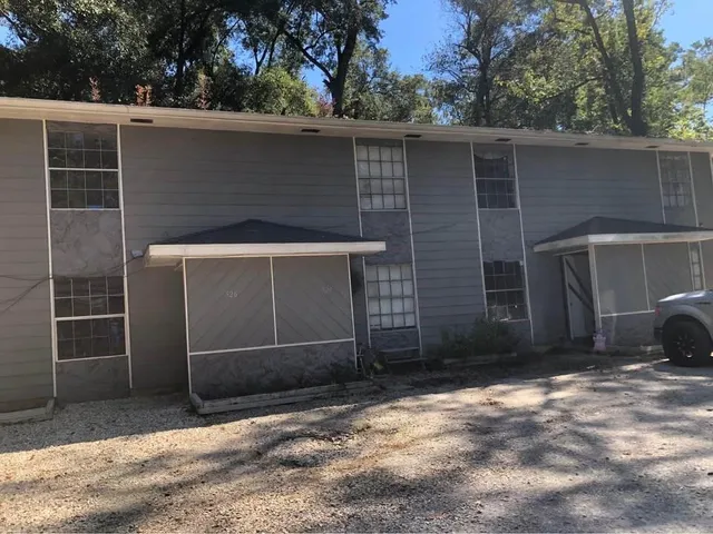 $1,200 | 526 North Pierce Street, Covington, LA 70433
