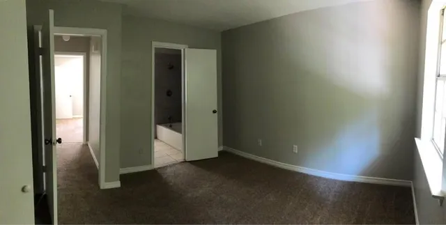 $1,200 | 526 North Pierce Street, Covington, LA 70433