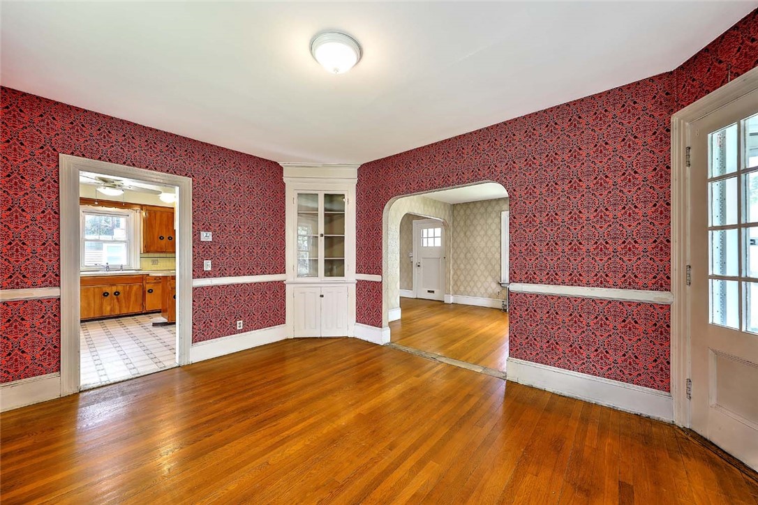 20 Summit Avenue Providence, RI 02906 - Photo 15 of 40