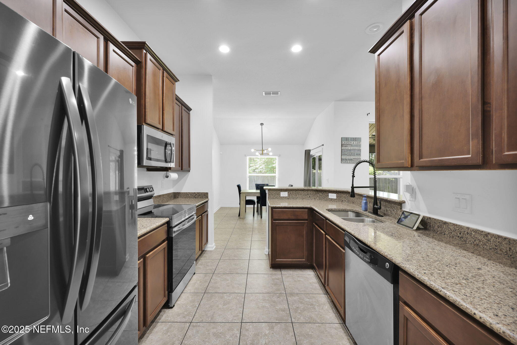 2007 Cherokee Cove Trail Jacksonville, FL 32221 - Photo 18 of 33 21-web-or-mls-2007 Cherokee Cove_021