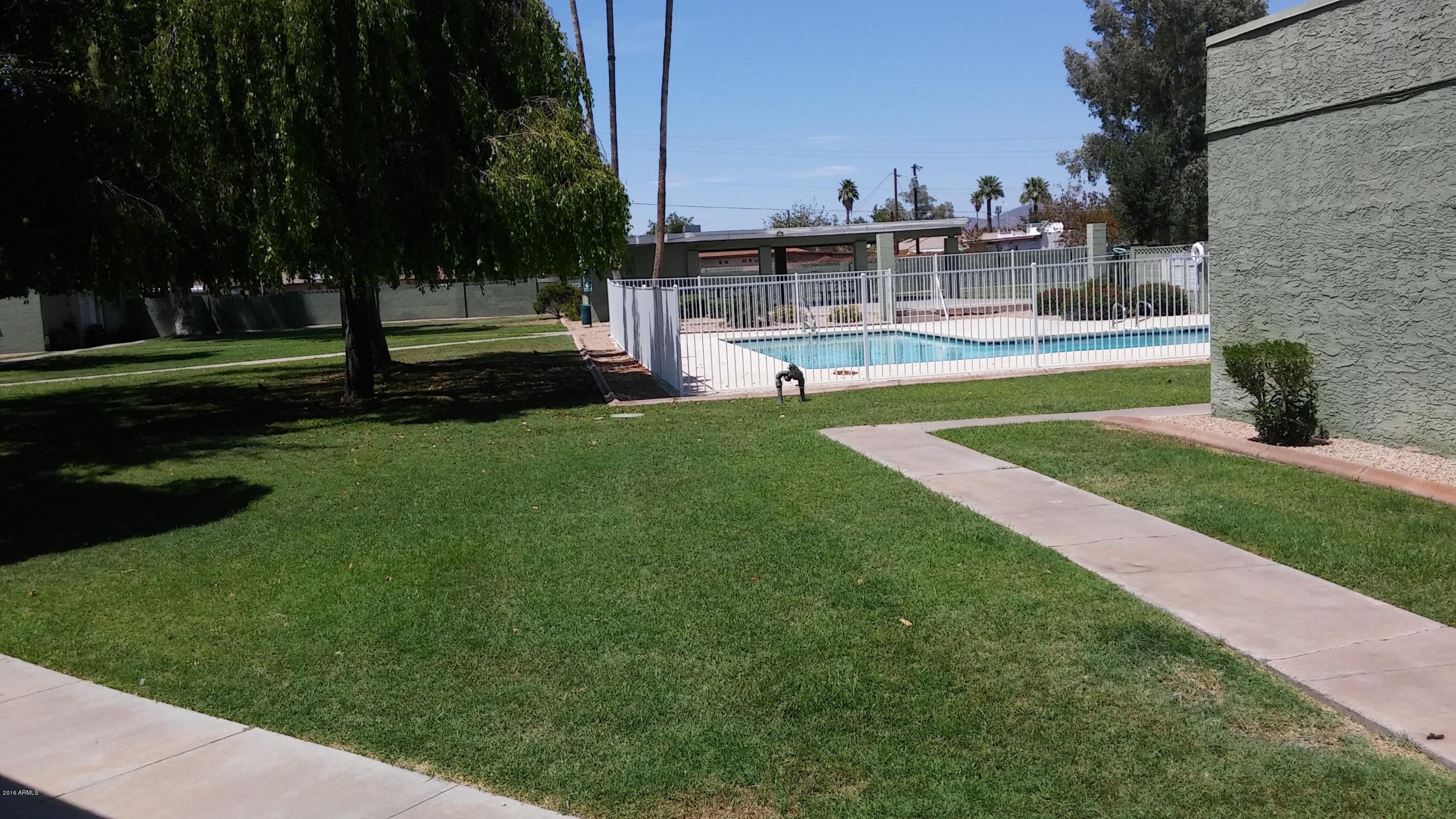 2677 West Ocotillo Road Phoenix, AZ 85017 - Photo 8 of 42 20160716_135903