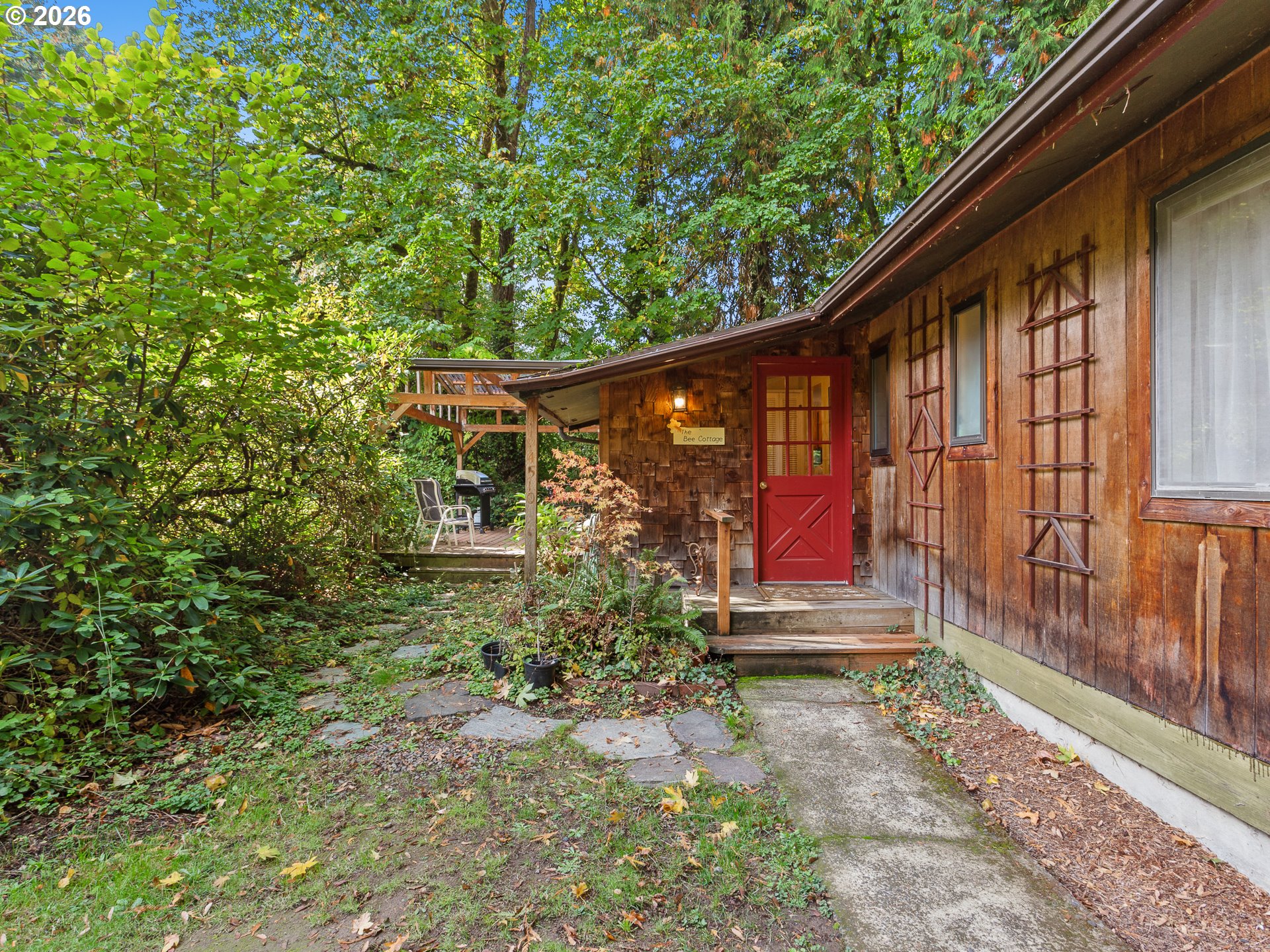 4510 Mapleton Drive West Linn, OR 97068 - Photo 4 of 26