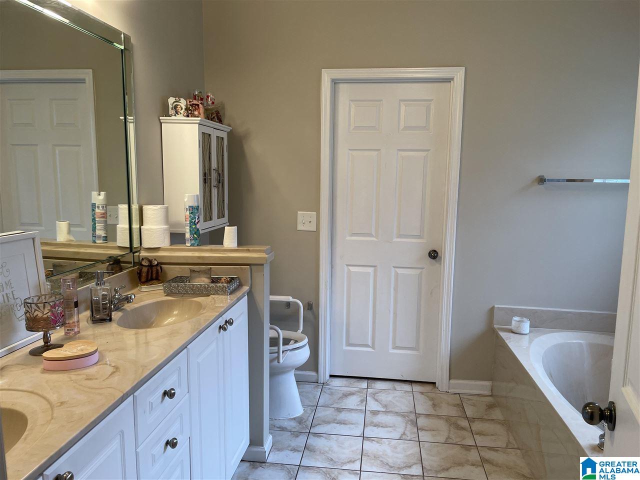 4325 Segars Cove Bessemer, AL 35022 - Photo 10 of 25