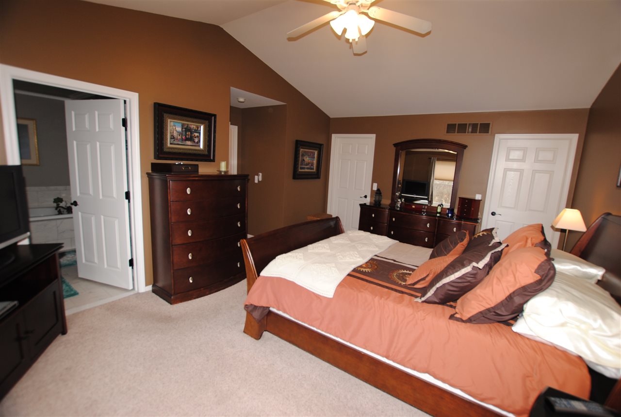 2834 Long Meadow Lane Rochester, MI 48307 - Photo 28 of 51 31376900-27.JPG