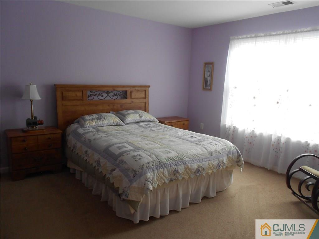 58 Pebble Creek Road Dayton, NJ 08810 - Photo 12 of 16 Gallery Image 12