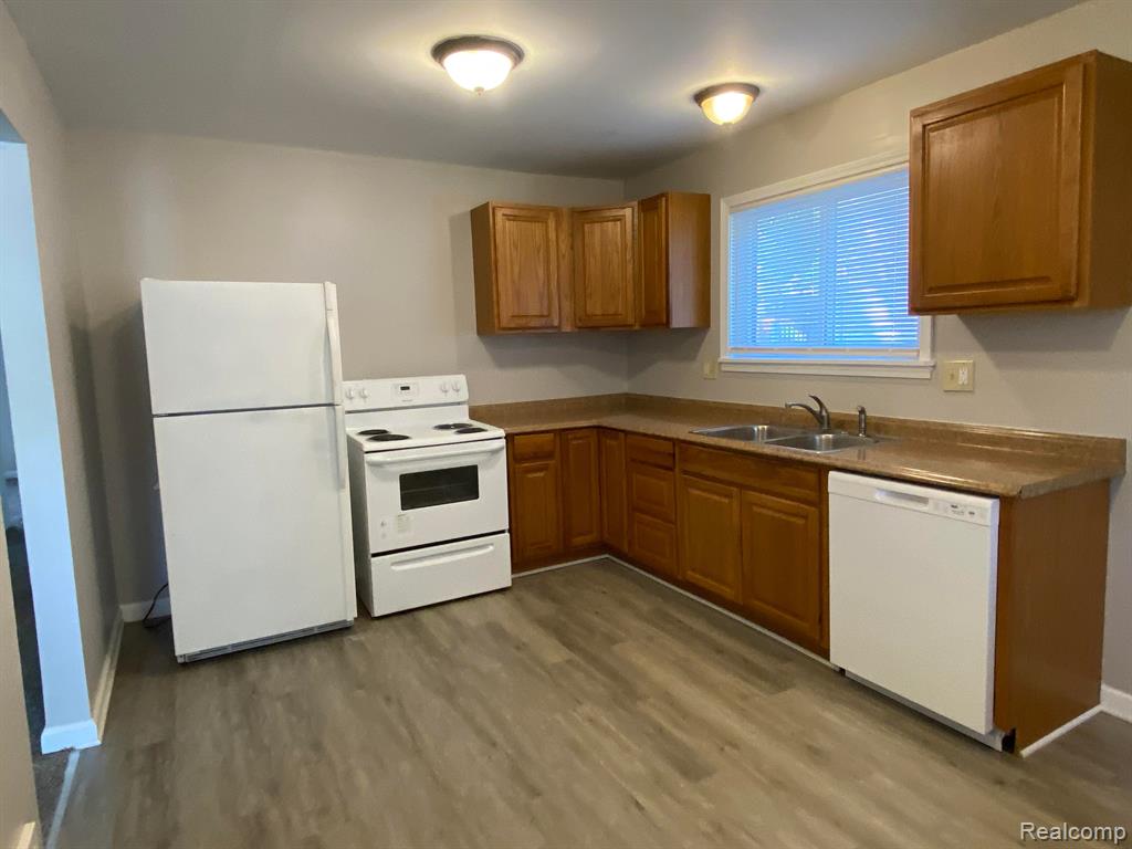 1116 Vester Street Ferndale, MI 48220 - Photo 4 of 12