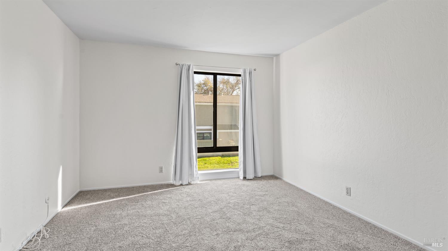 900 Southampton Road, Unit 140 Benicia, CA 94510 - Photo 13 of 22