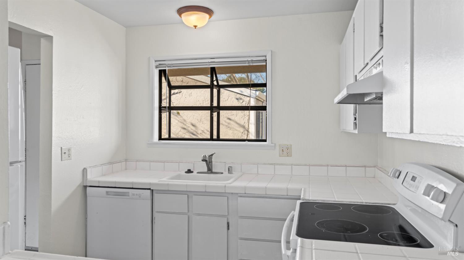 900 Southampton Road, Unit 140 Benicia, CA 94510 - Photo 17 of 22