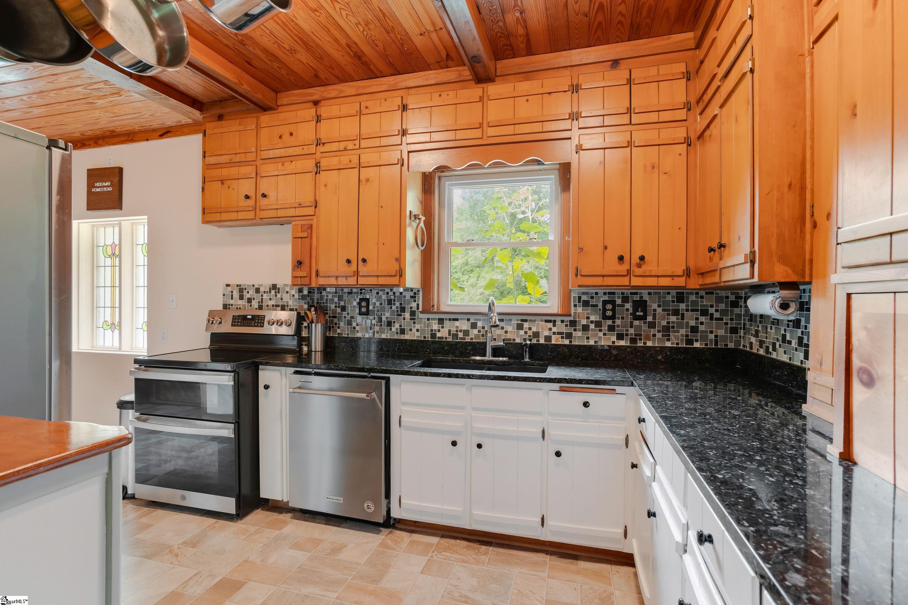 843 Indian Creek Road Clinton, SC 29325 - Photo 21 of 36 Gallery Image 21