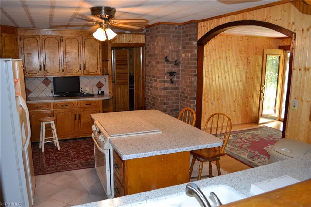 148 Will Road Mayodan, NC 27027 - Photo 5 of 30 Gallery Image 5