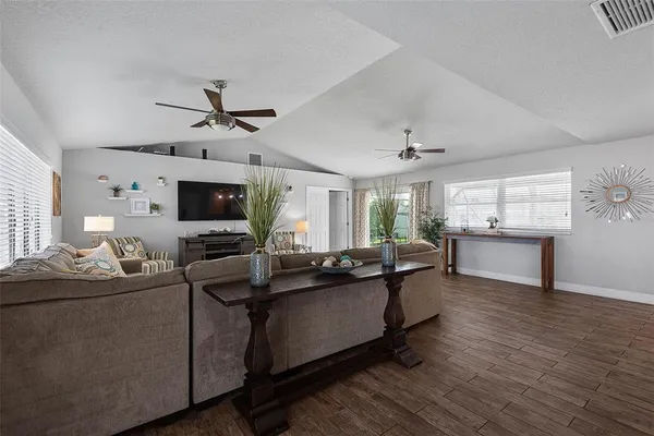 $669,900 | 12 Clarendon Court South, Palm Coast, FL 32137