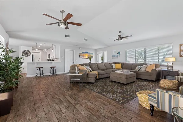 $669,900 | 12 Clarendon Court South, Palm Coast, FL 32137