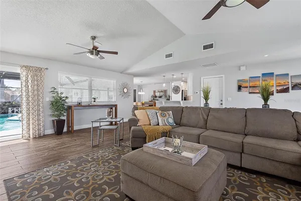 $669,900 | 12 Clarendon Court South, Palm Coast, FL 32137