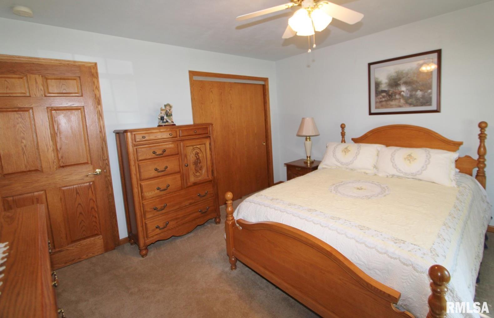 915 South Johanson Road Peoria, IL 61607 - Photo 22 of 51