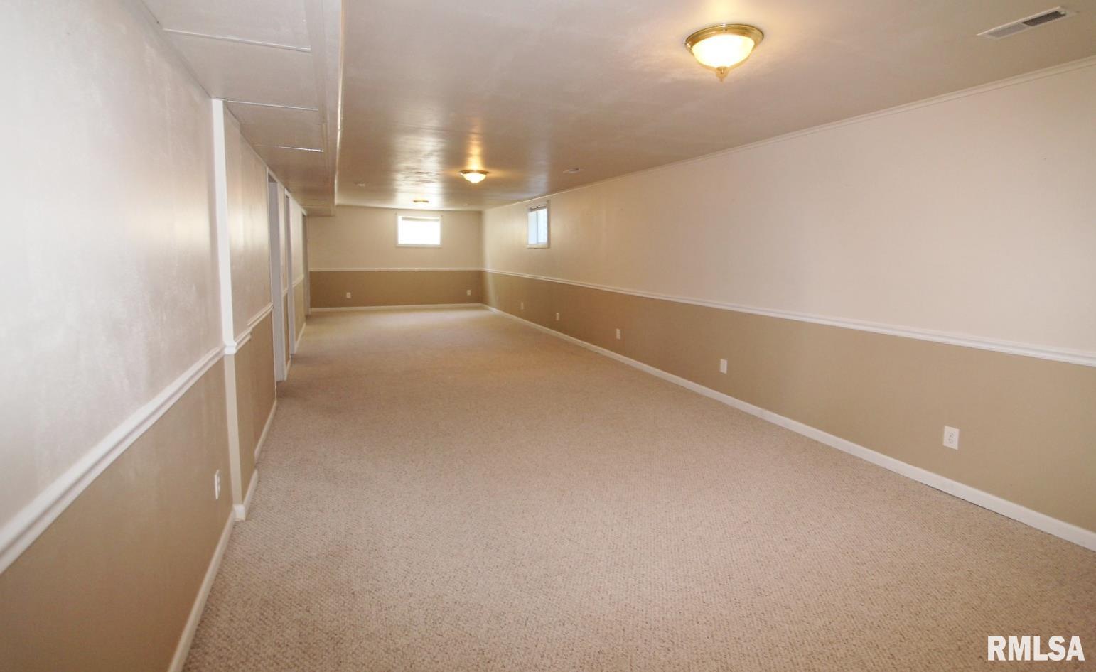 915 South Johanson Road Peoria, IL 61607 - Photo 29 of 51