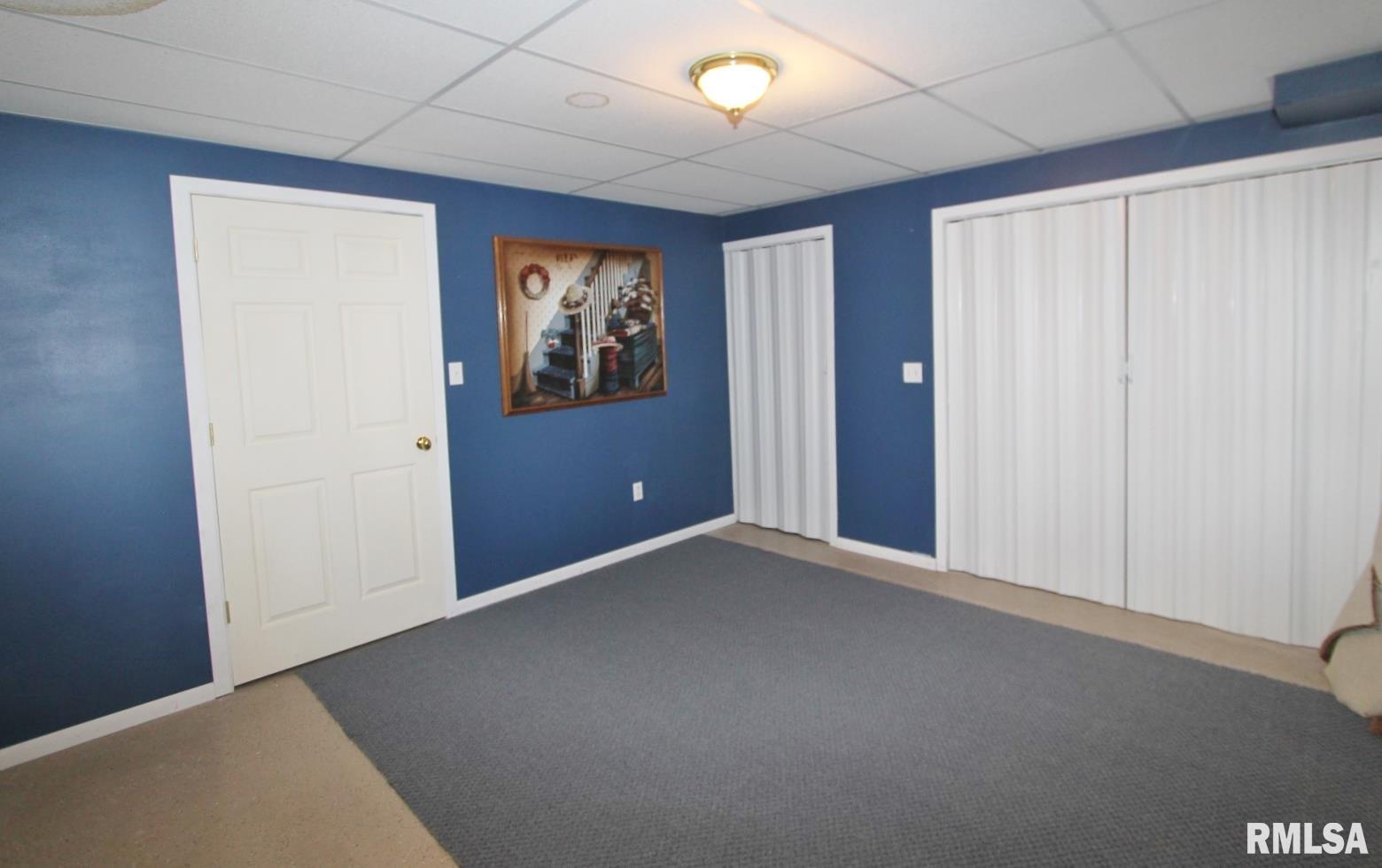 915 South Johanson Road Peoria, IL 61607 - Photo 38 of 51