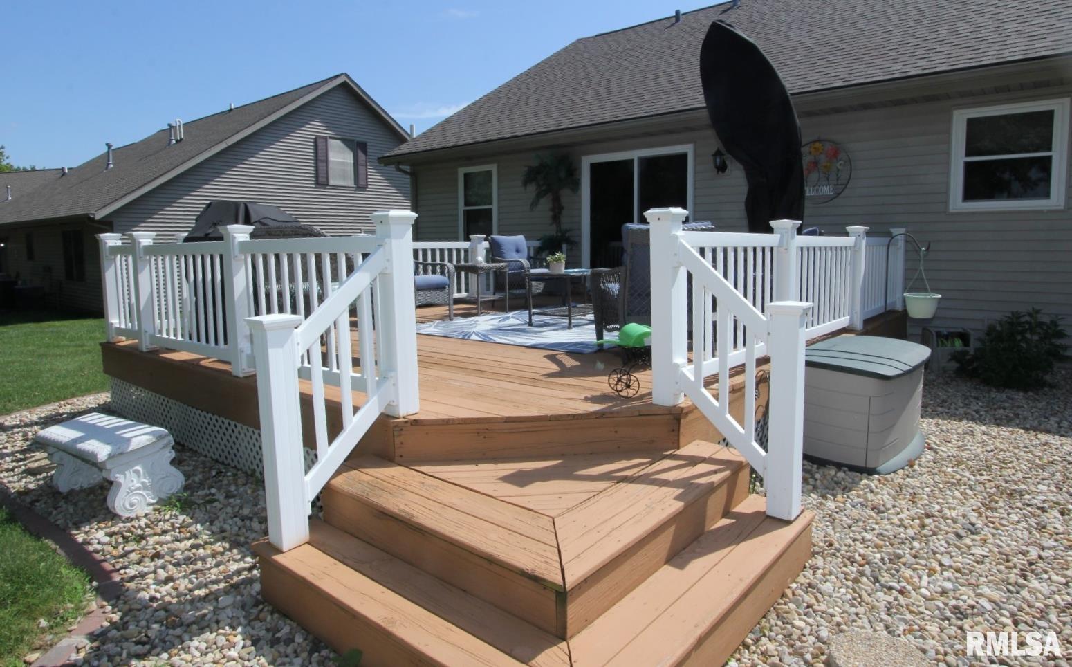 915 South Johanson Road Peoria, IL 61607 - Photo 46 of 51