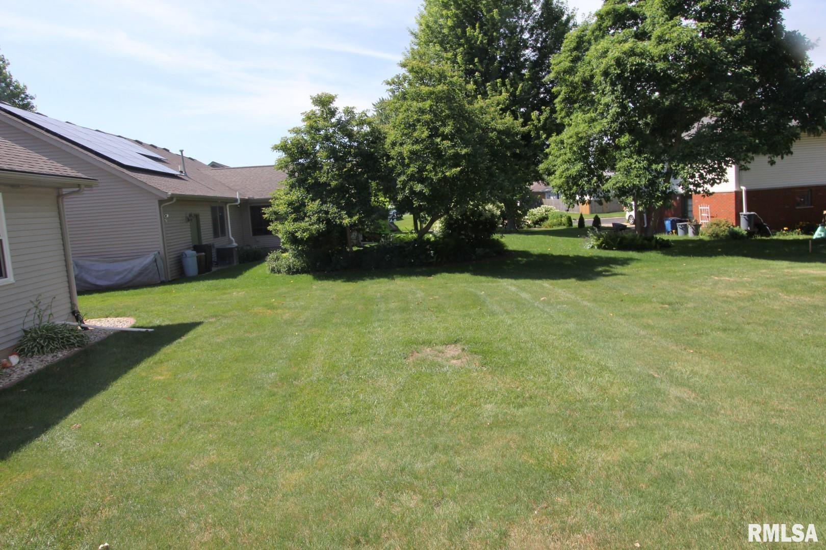 915 South Johanson Road Peoria, IL 61607 - Photo 49 of 51