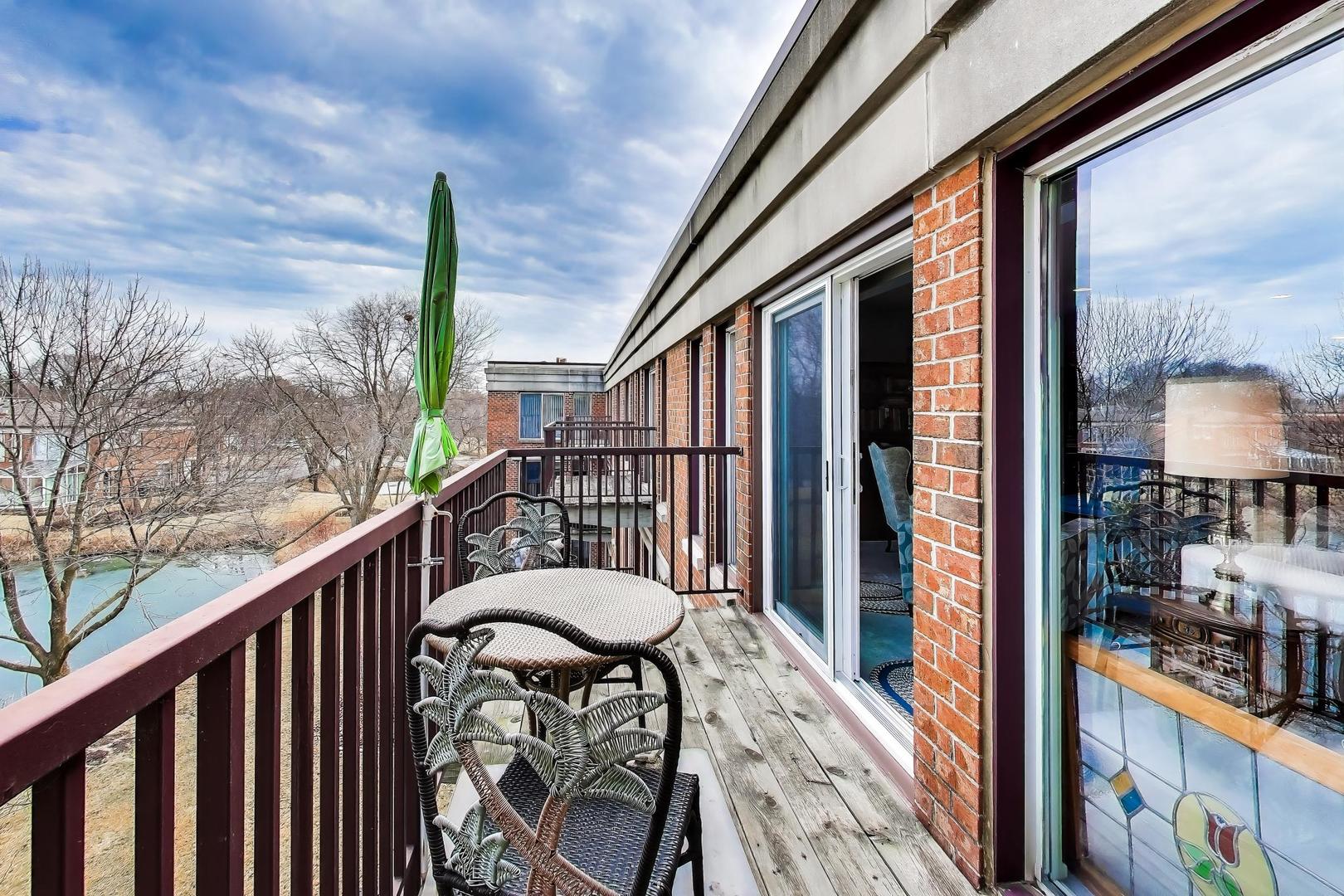 352 Kelburn Road, Unit 323 Deerfield, IL 60015 - Photo 24 of 28