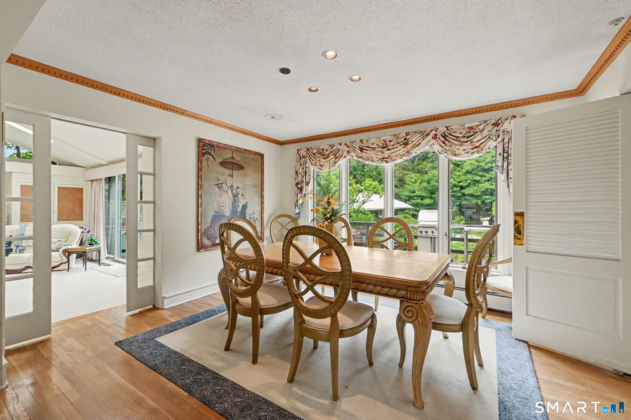 29 Old Logging Road Stamford, CT 06903 - Photo 7 of 38 Dining room nicely situated between kitchen, living room & family room