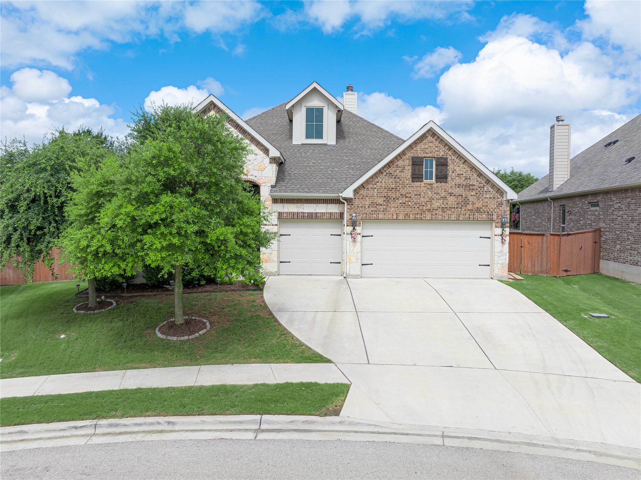 142 Rpd Spgs Cove Georgetown, TX 78628 - Photo 3 of 33