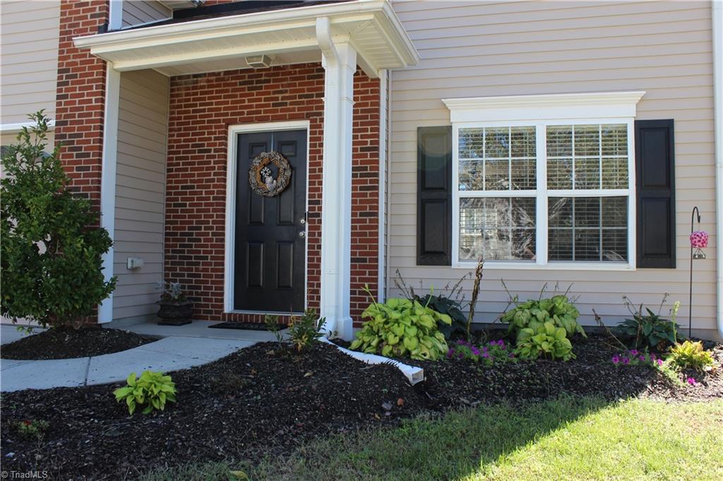837 Hedgepath Terrace High Point, NC 27265 - Photo 2 of 30 Gallery Image 2