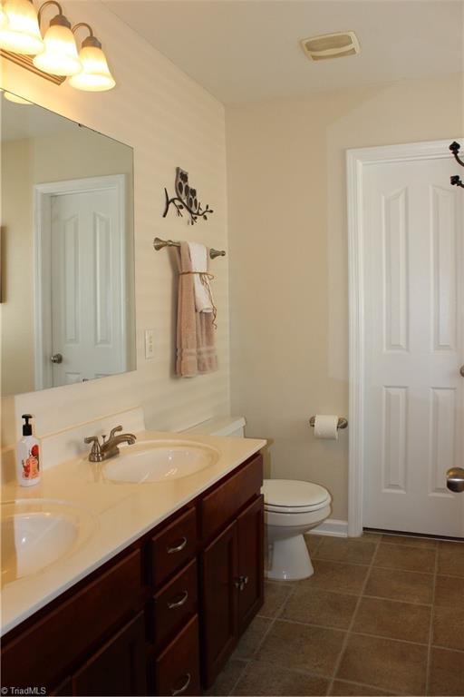 837 Hedgepath Terrace High Point, NC 27265 - Photo 14 of 30 Gallery Image 14