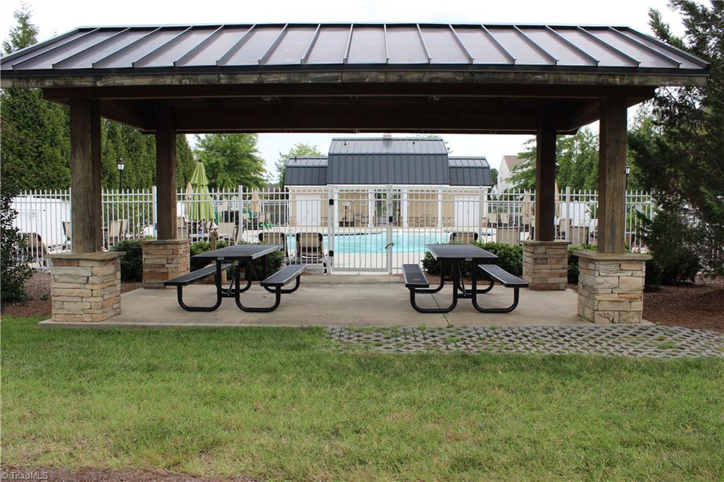 837 Hedgepath Terrace High Point, NC 27265 - Photo 27 of 30 Gallery Image 27
