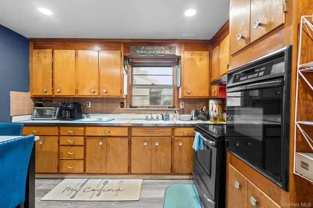 $680,000 | 123-125 Summerfield Avenue, Bridgeport, CT 06610