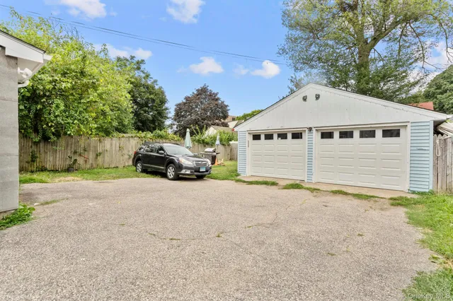 $680,000 | 123-125 Summerfield Avenue, Bridgeport, CT 06610