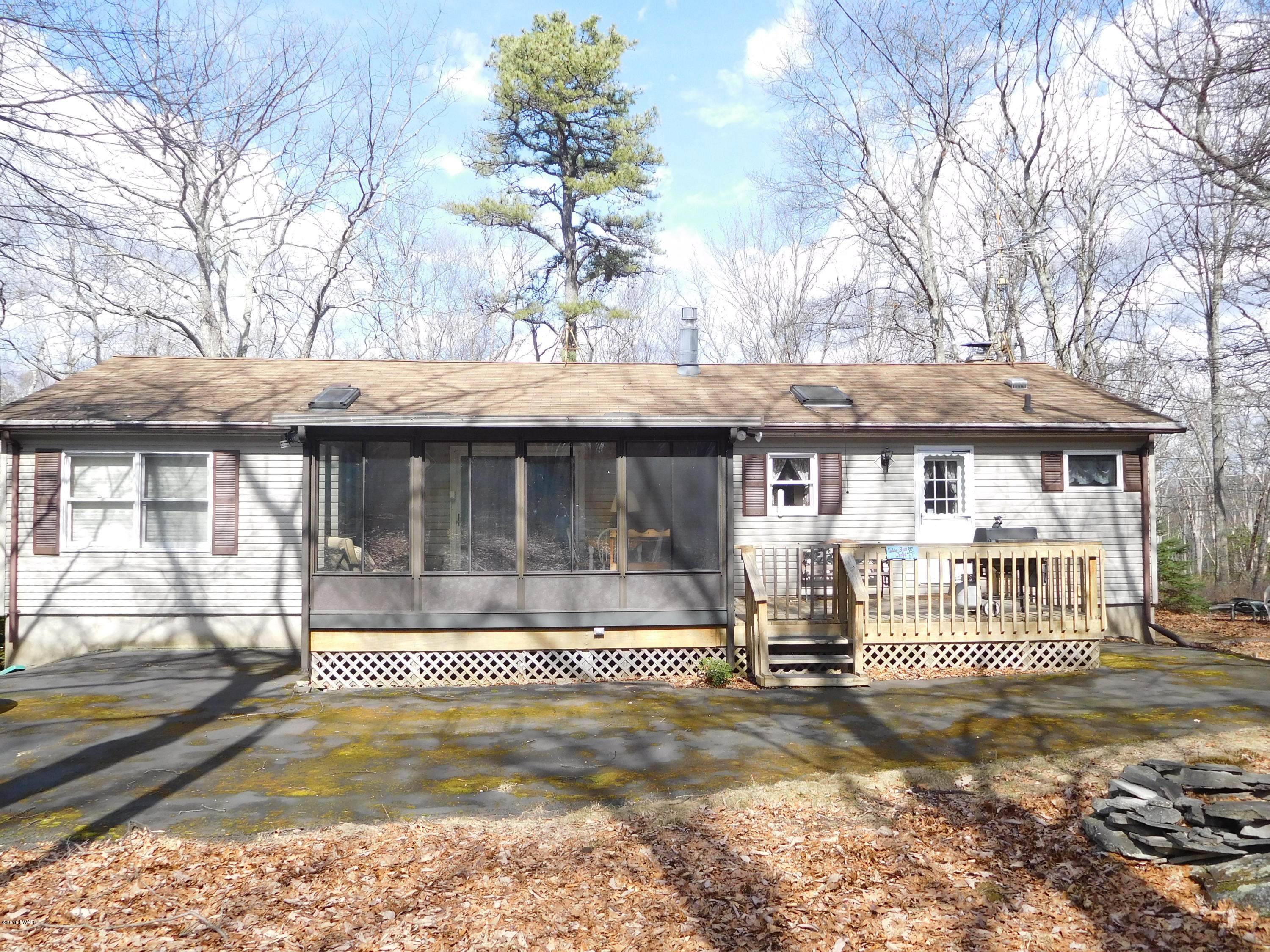 167 Brewster Road Dingmans Ferry, PA 18328 - Photo 27 of 31 Brewster Road (33)Rear View