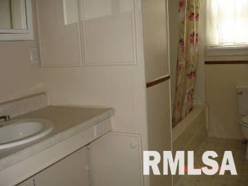 1210 Patriot Road Centralia, IL 62801 - Photo 9 of 11