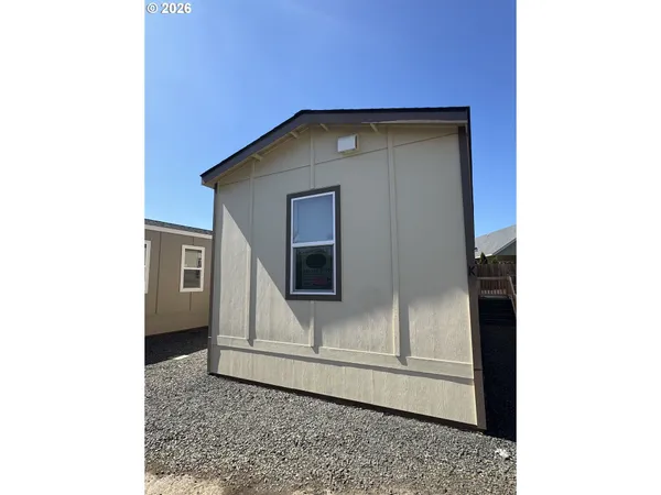 $115,000 | 1085 West 1st Avenue, Unit K, Junction City, OR 97448