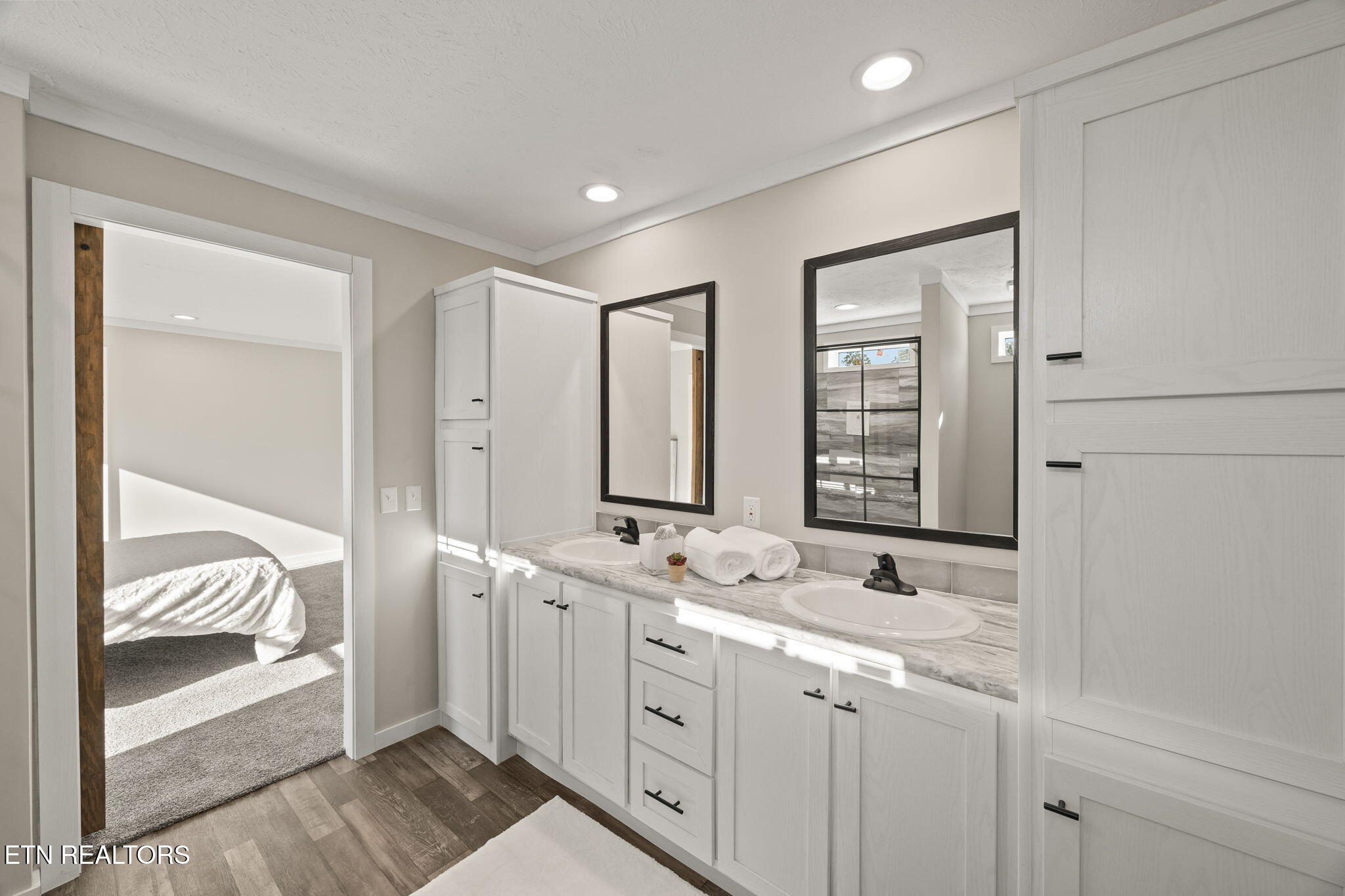 20 Pumpkintown Road Lafayette, TN 37083 - Photo 15 of 30 PRIMARY BATH SUITE