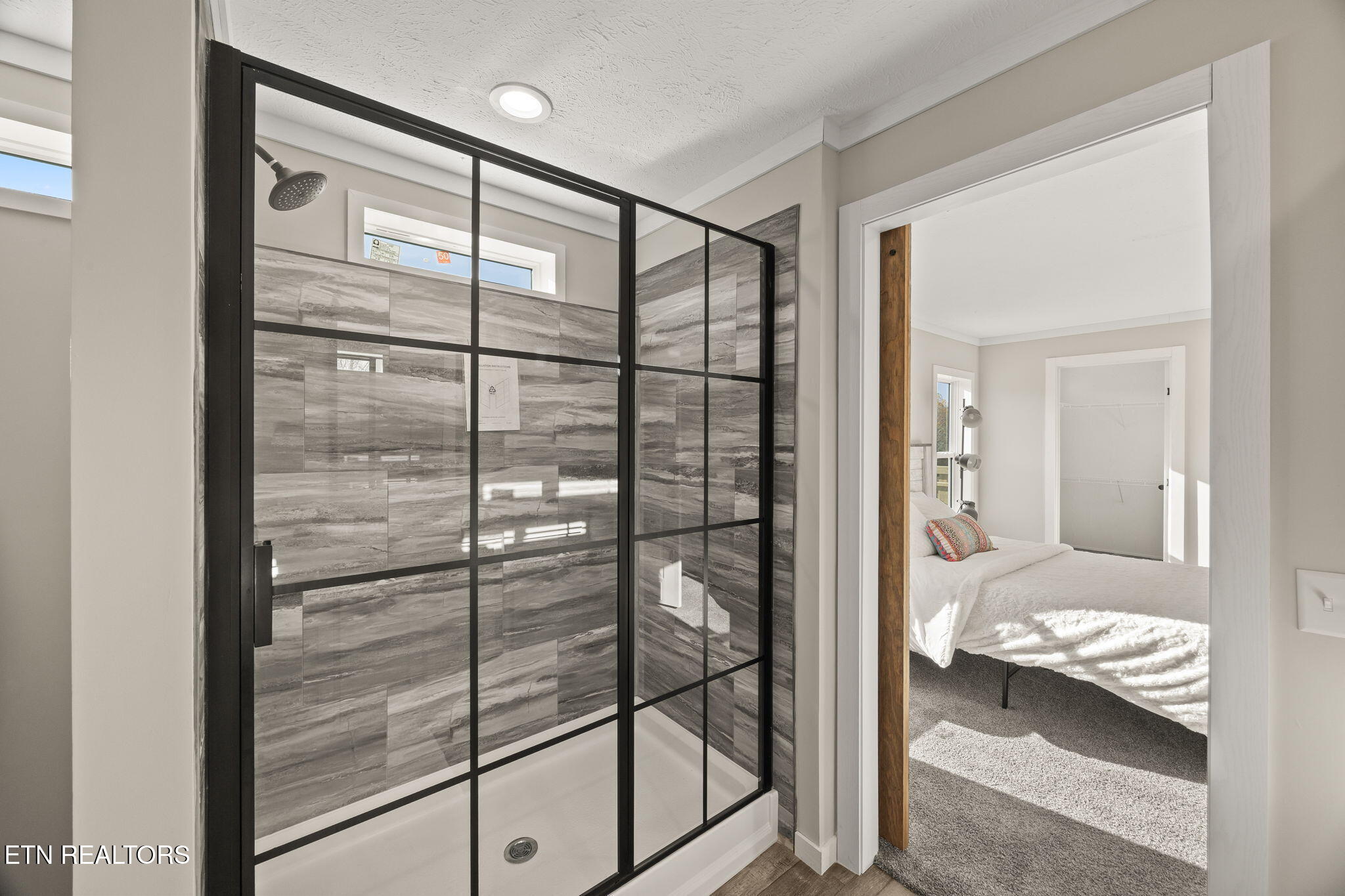 20 Pumpkintown Road Lafayette, TN 37083 - Photo 16 of 30 PRIMARY BATH SUITE