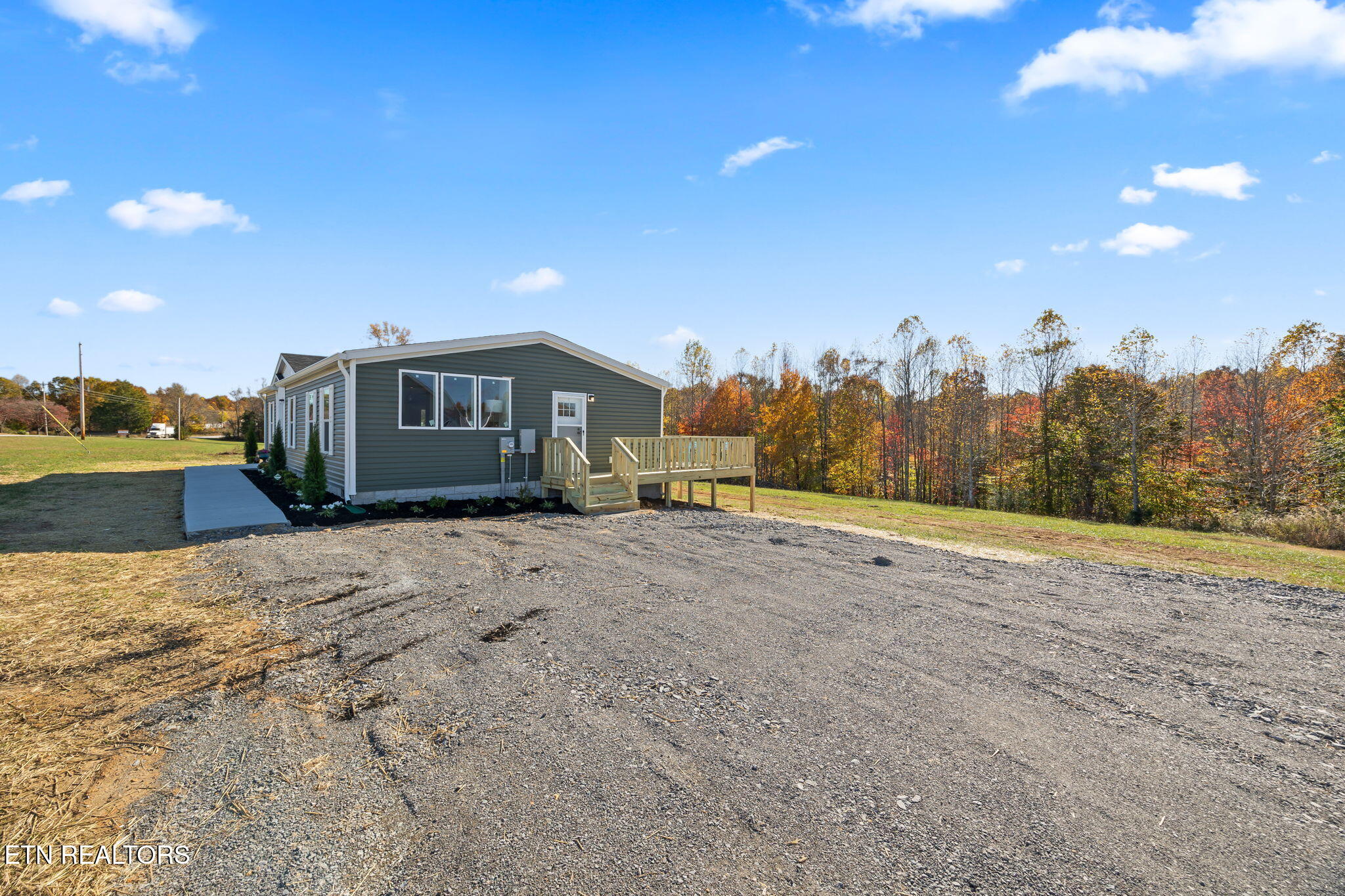 20 Pumpkintown Road Lafayette, TN 37083 - Photo 28 of 30 SIDE VIEW